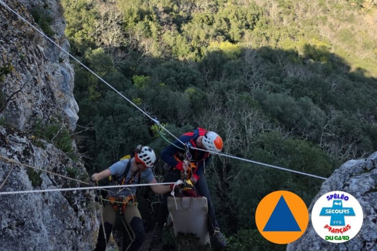 Exercice du Spéléo Secours Francais du Gard